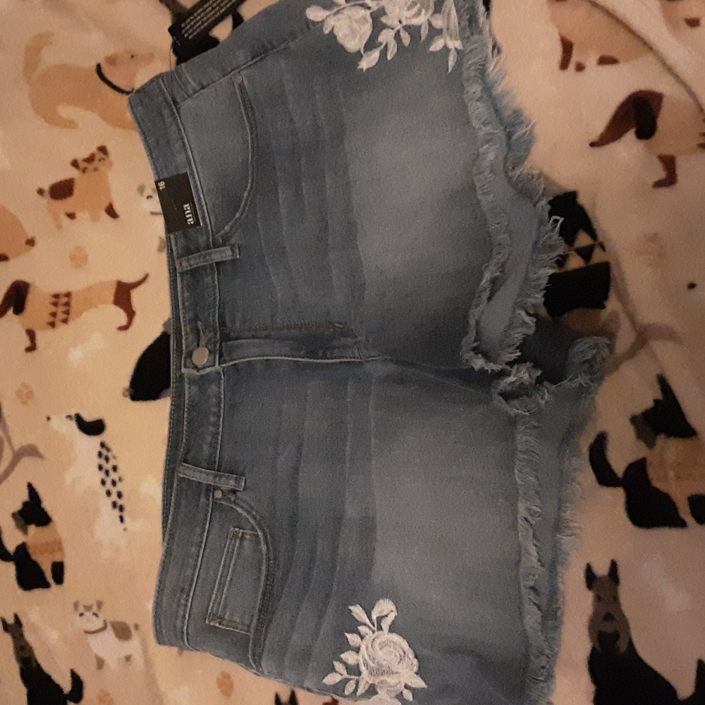 a.n.a A New Approach Chambray Light Wash Denim Shorts Woman's 16 Jcpenney